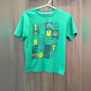 💥5/20$ Nickelodeon Green Short Sleeve Tee Vibrant Graphic Design